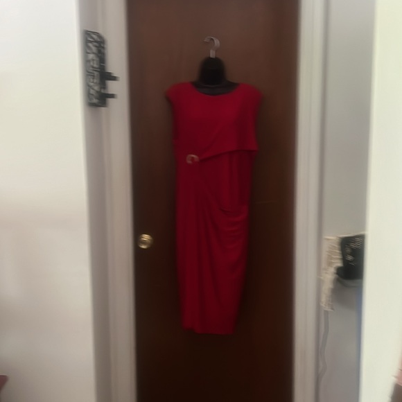 New Dress - Picture 4 of 6